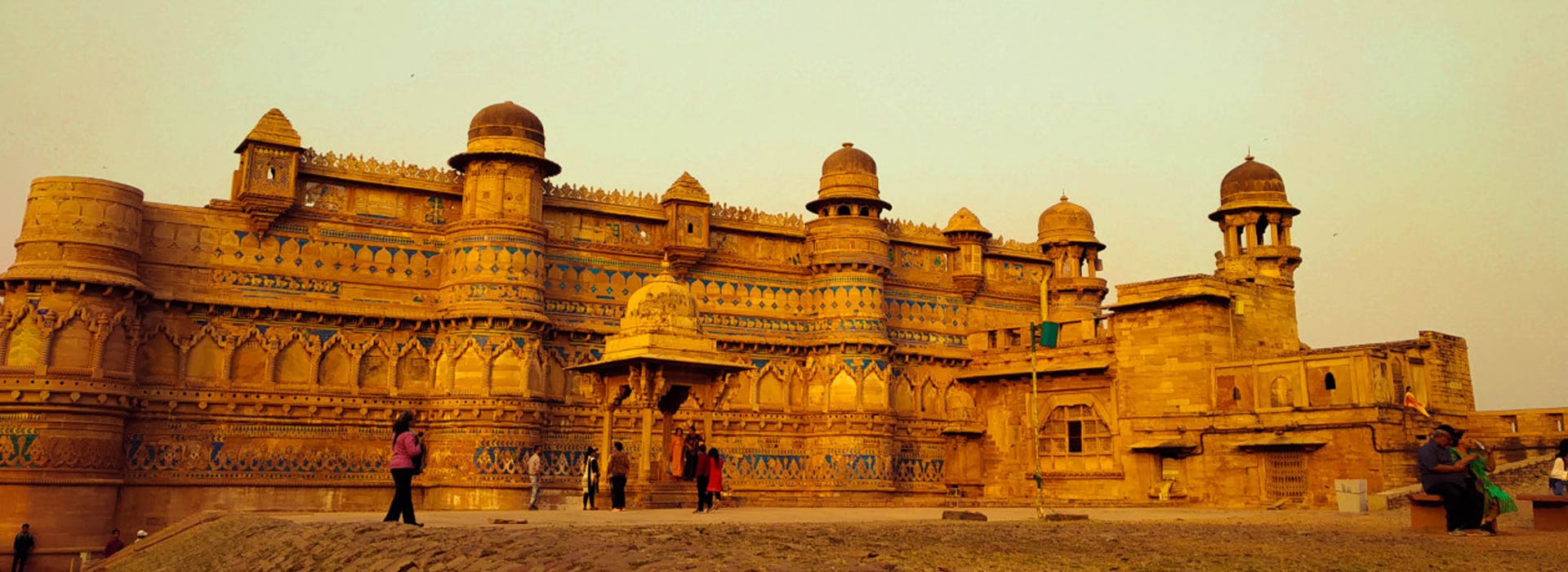 taj-mahal-with-gwalior-tour