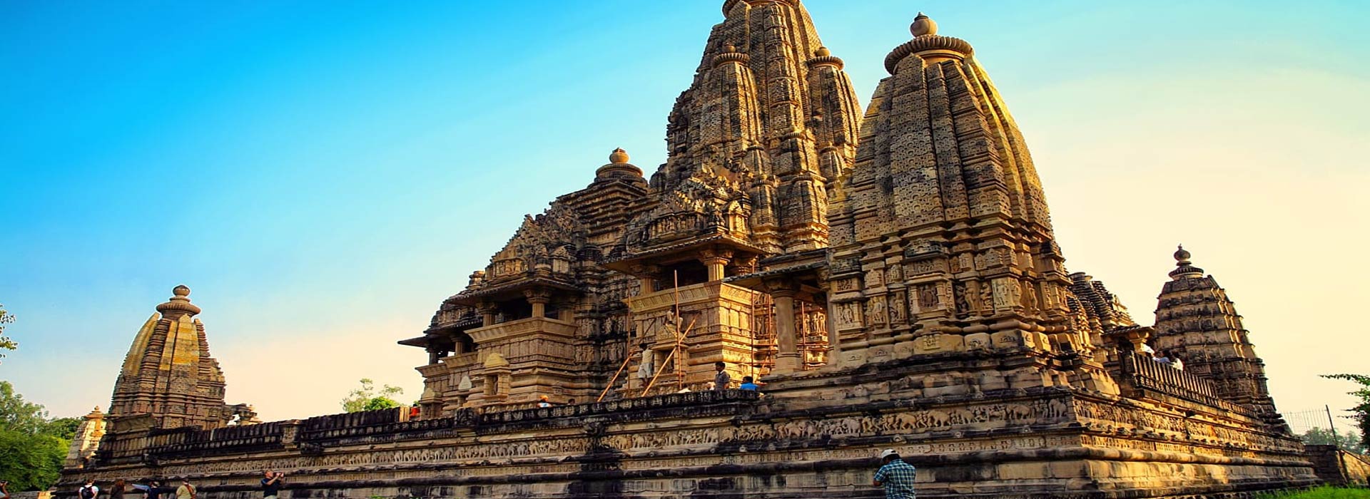 tajmahal-with-khajuraho